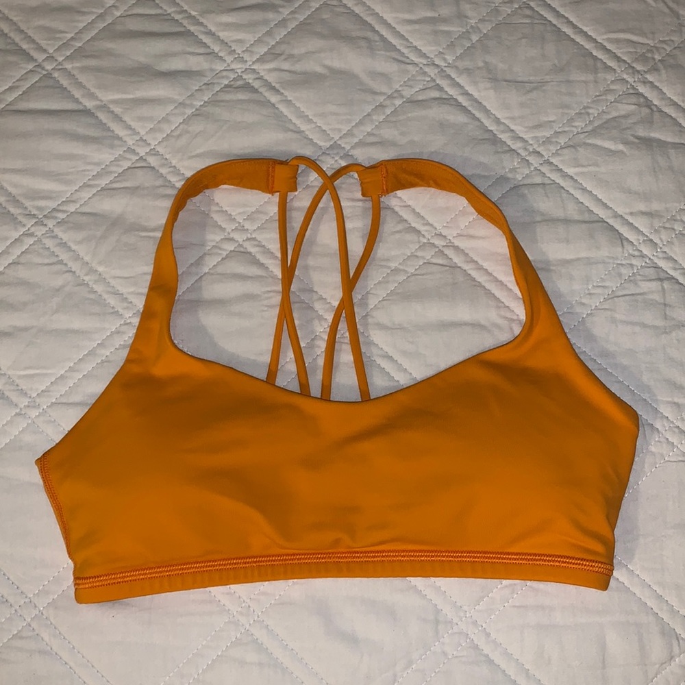 Lululemon Free to Be Bra
